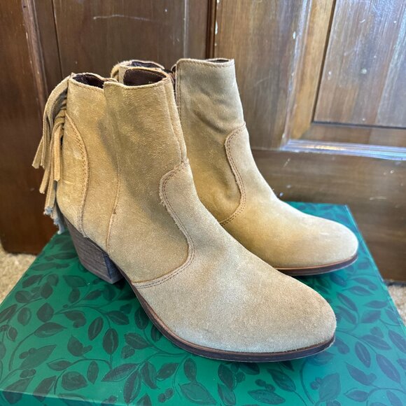 Coconuts by Matisse Ankle Boots - Picture 1 of 6